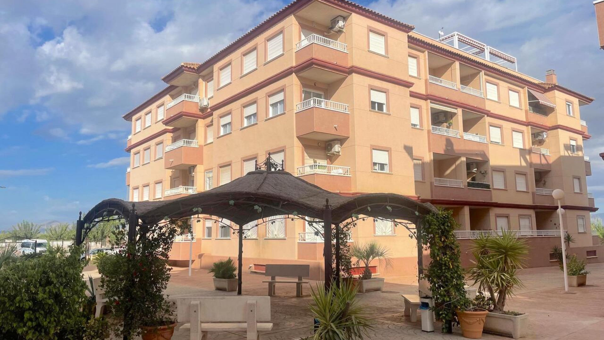 Herverkoop - Apartement Flat -
Algorfa