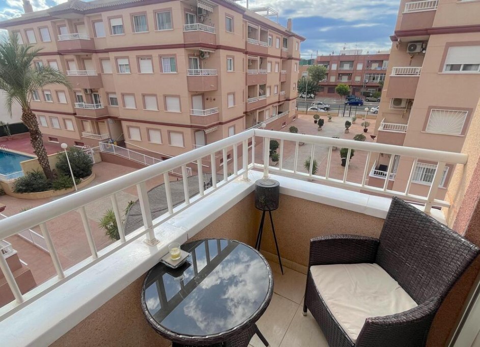 Herverkoop - Apartement Flat -
Algorfa