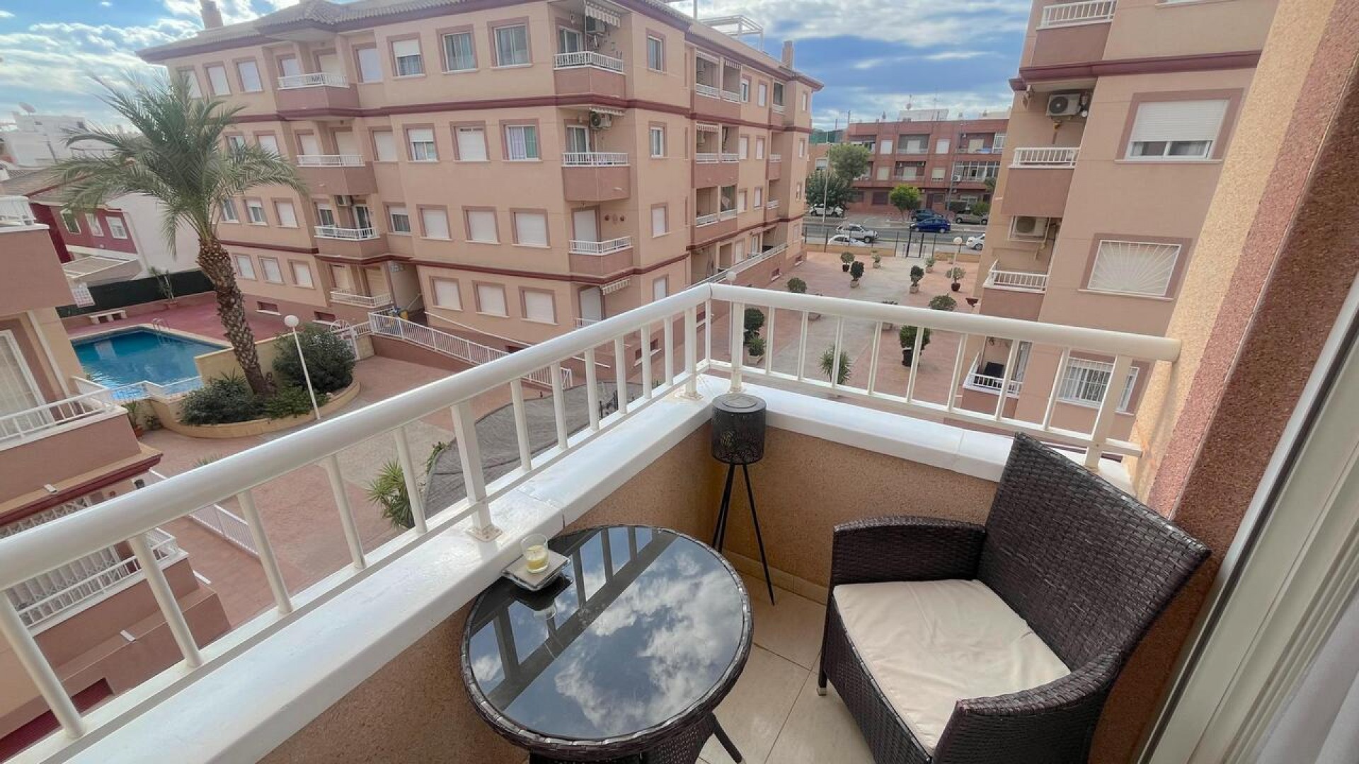 Herverkoop - Apartement Flat -
Algorfa