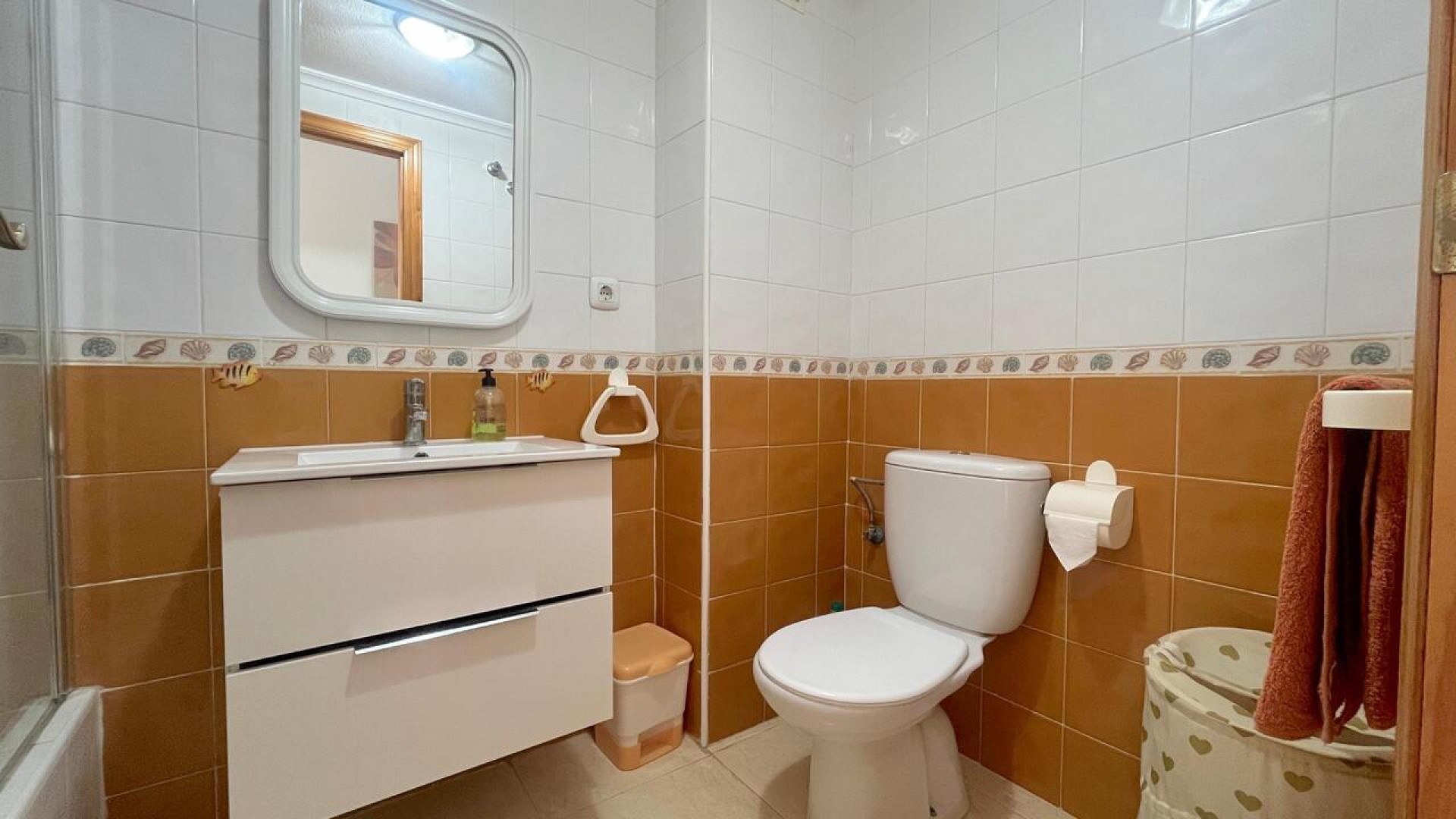 Herverkoop - Apartement Flat -
Algorfa