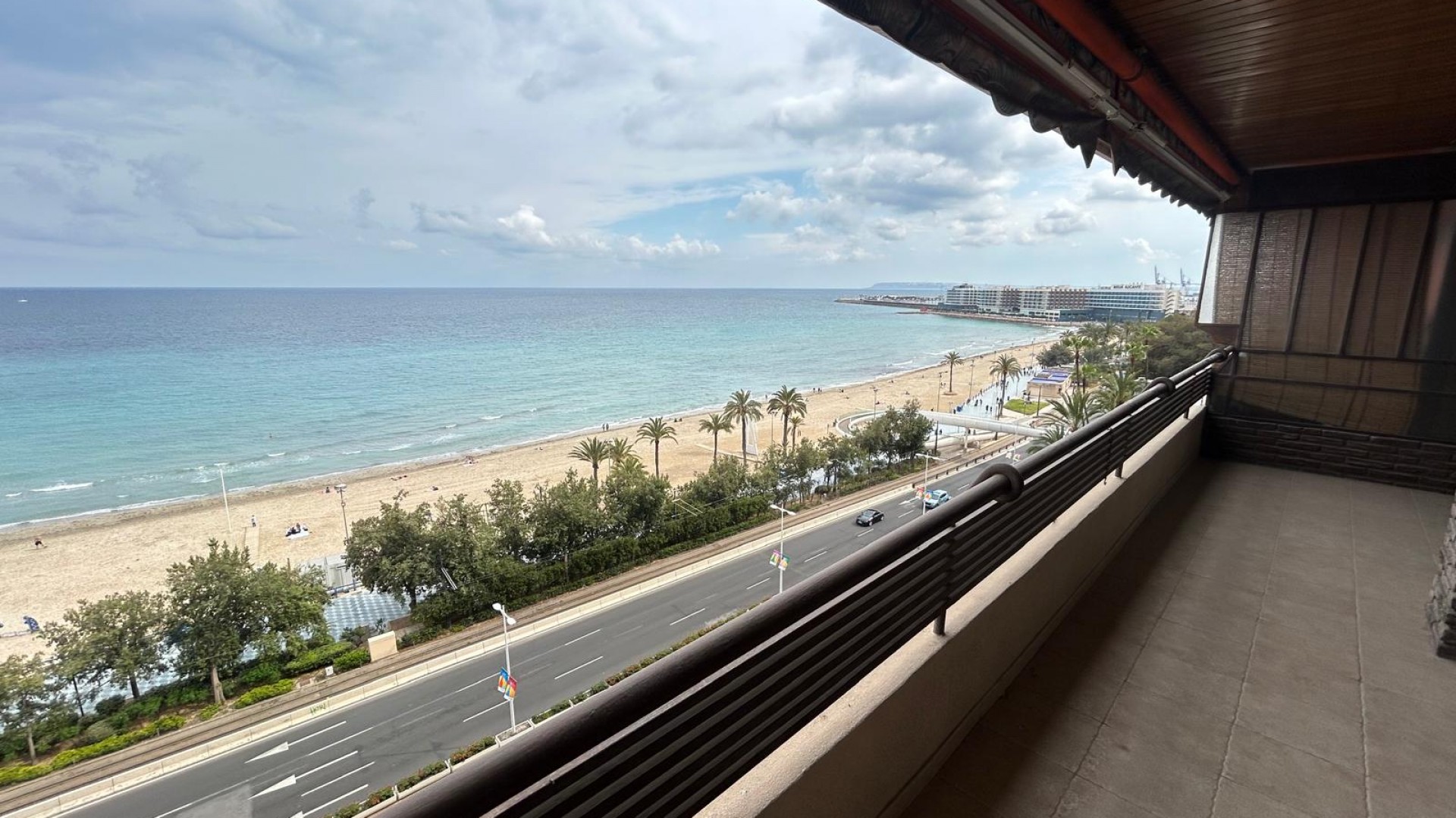 Herverkoop - Apartement Flat -
Alicante
