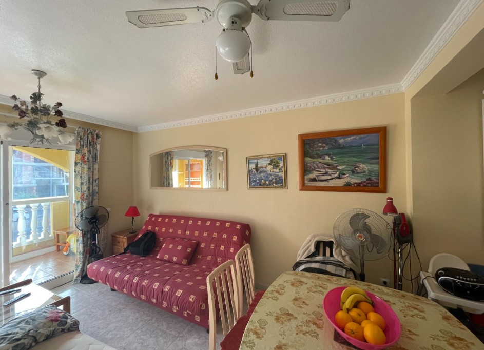 Herverkoop - Apartement Flat -
Benijofar - Centro