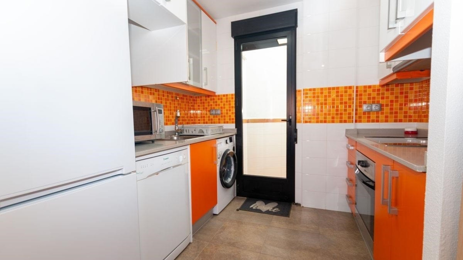 Herverkoop - Apartement Flat -
La Mata - La Mata - Town