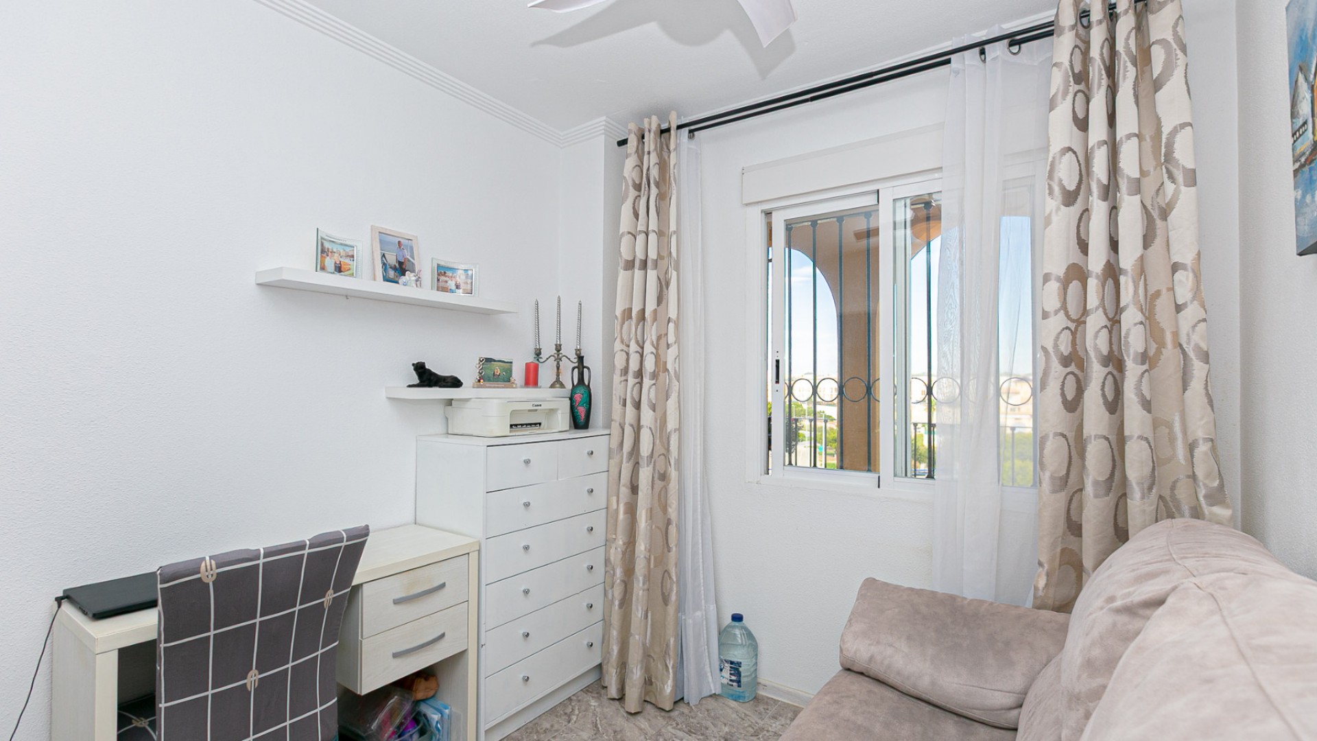 Herverkoop - Apartement Flat -
La Zenia - Beachside