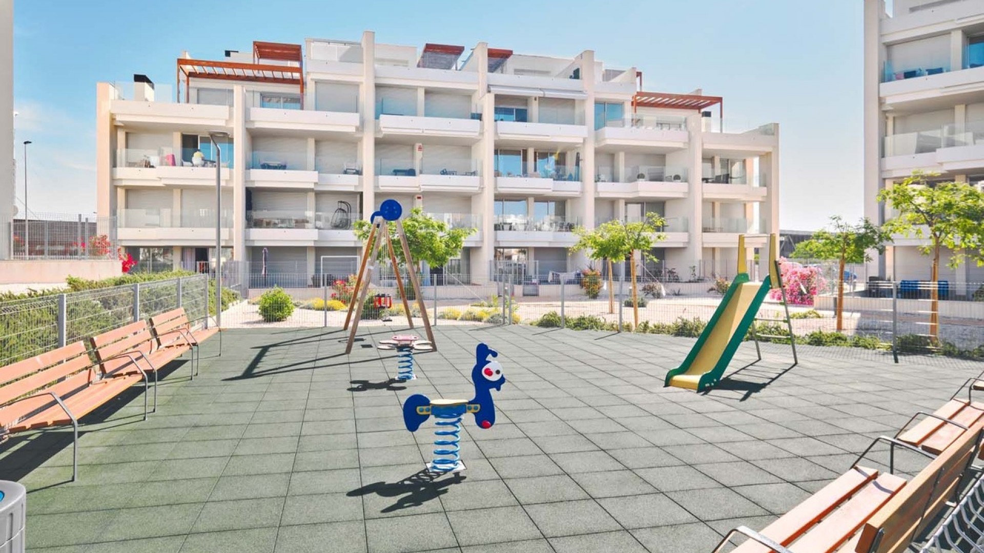 Herverkoop - Apartement Flat -
La Zenia