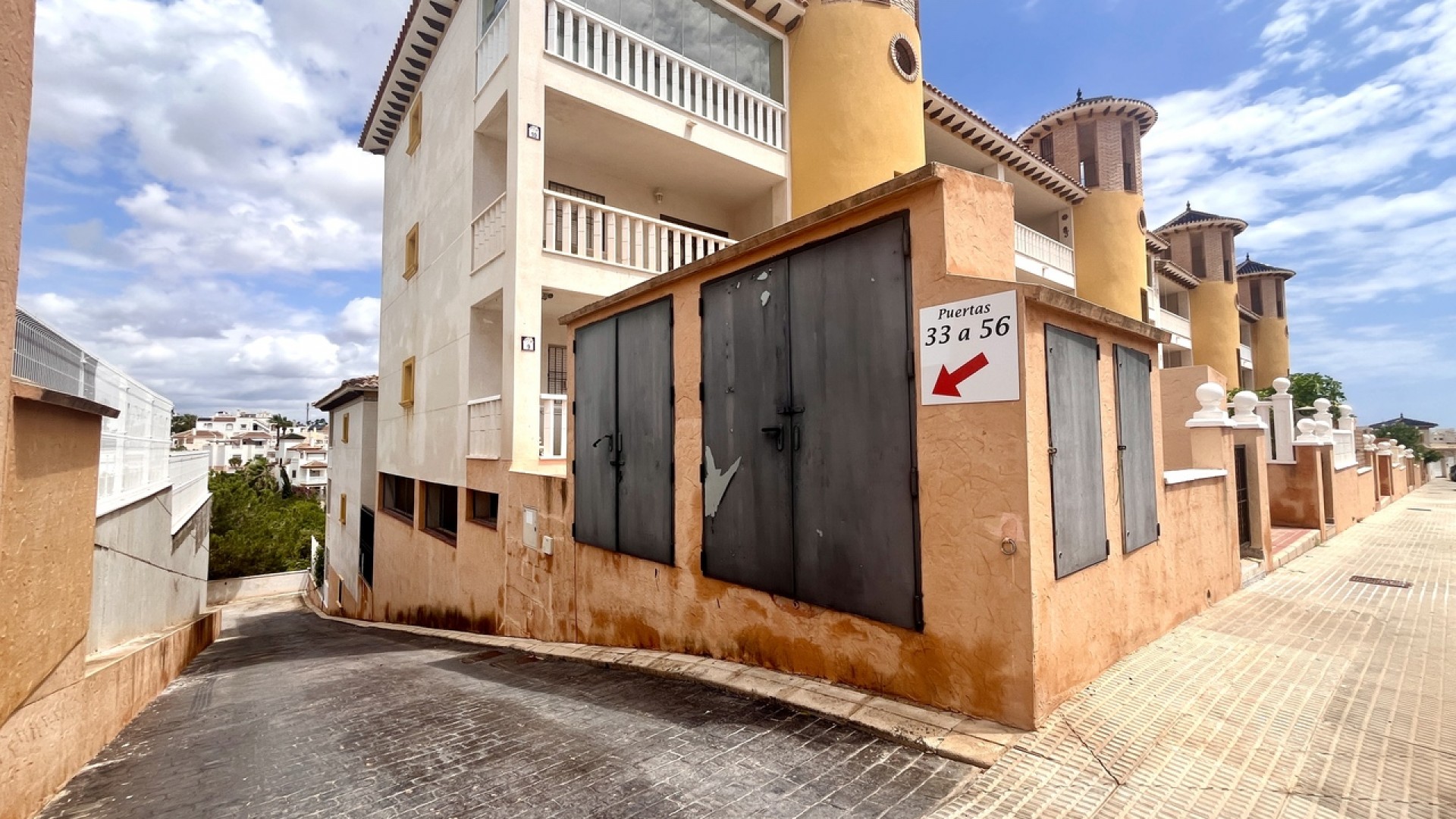 Herverkoop - Apartement Flat -
La Zenia