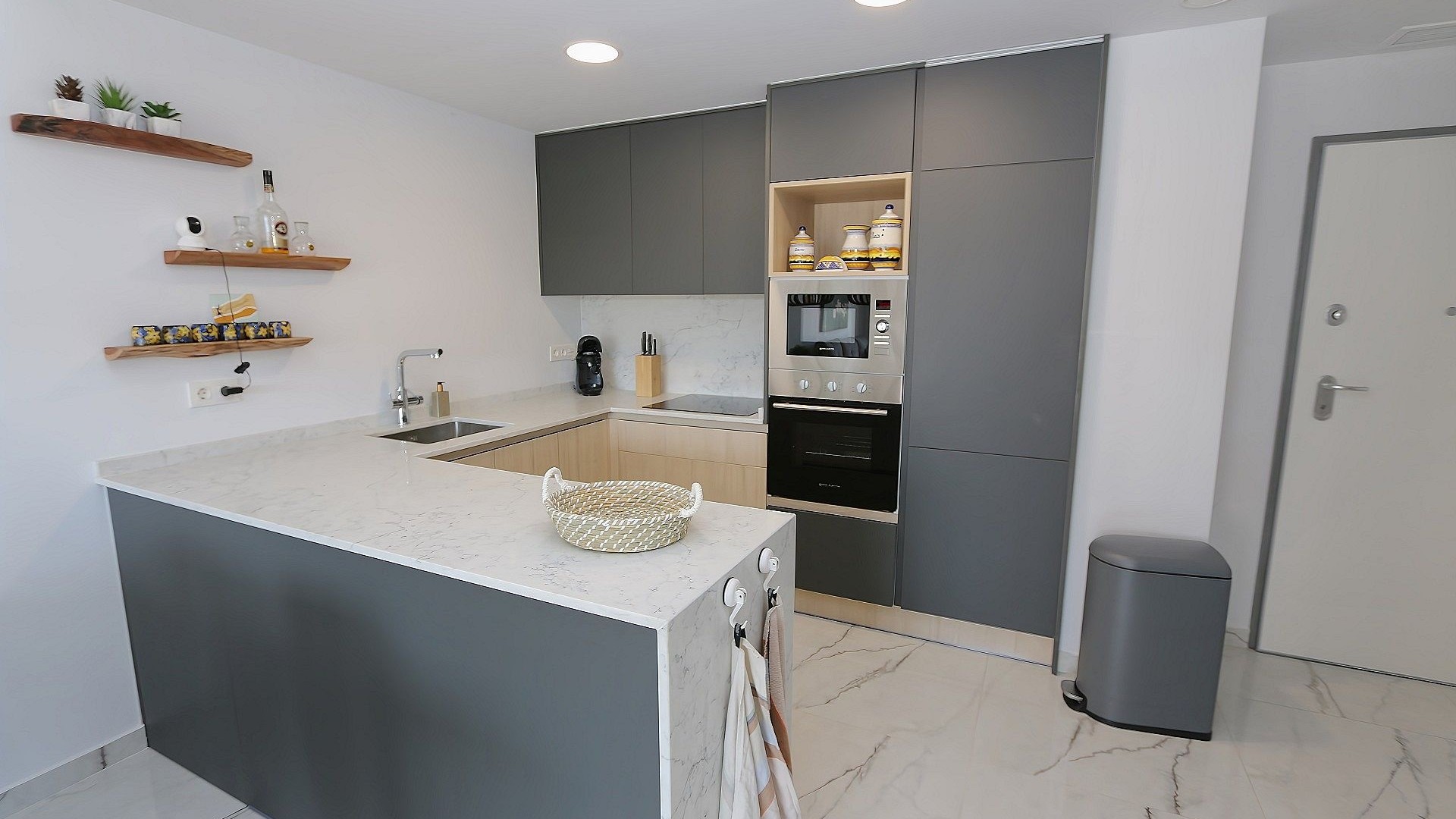 Herverkoop - Apartement Flat -
Los Altos