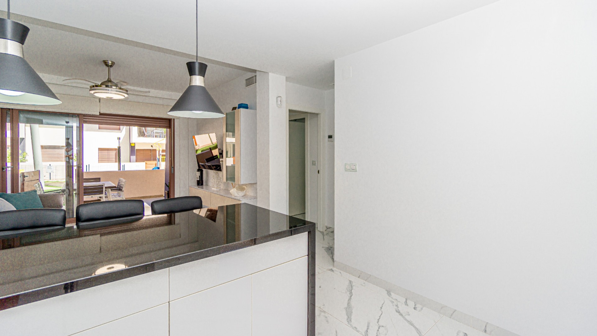 Herverkoop - Apartement Flat -
Mil Palmeras - Beach