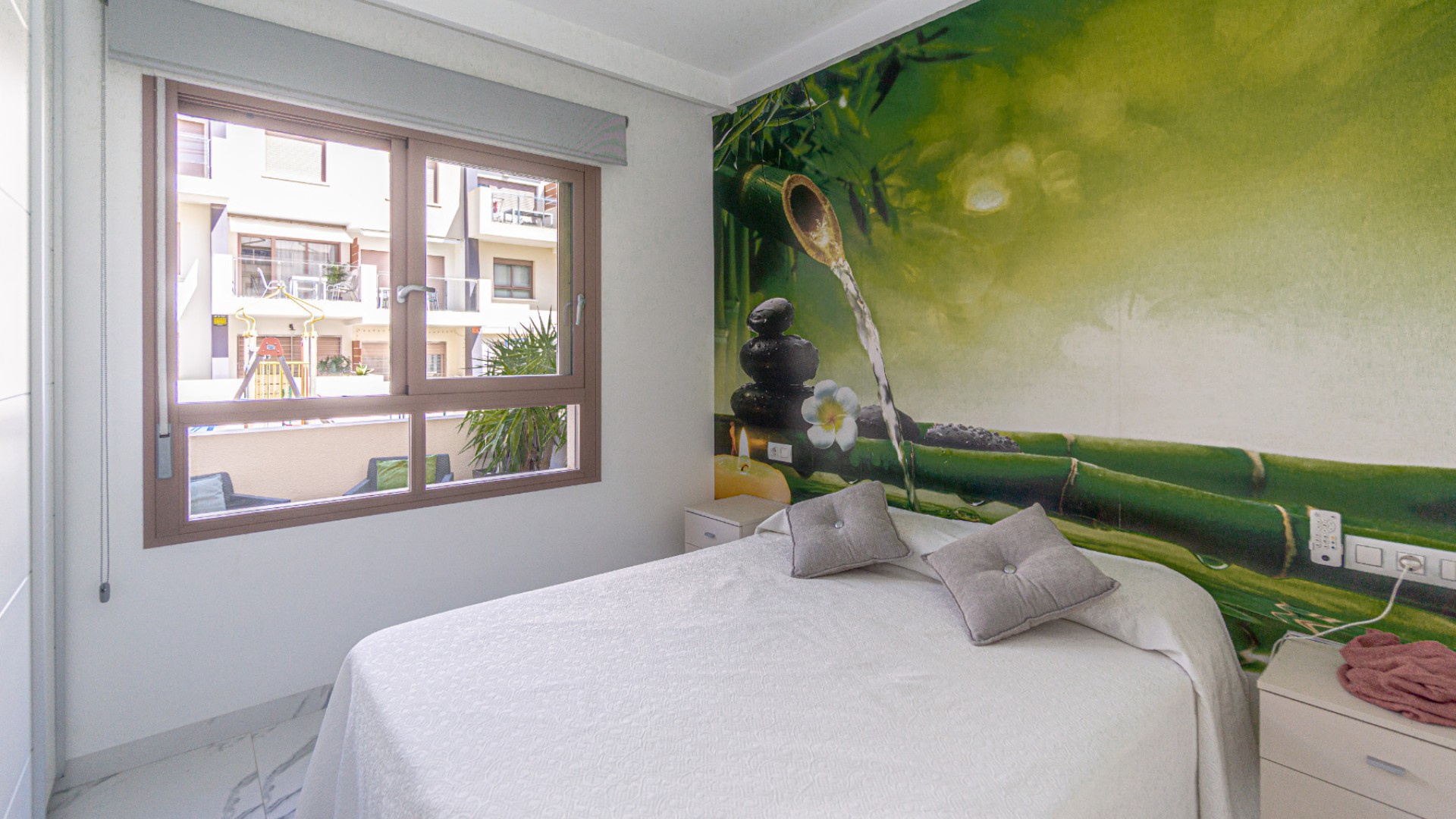 Herverkoop - Apartement Flat -
Mil Palmeras - Beach