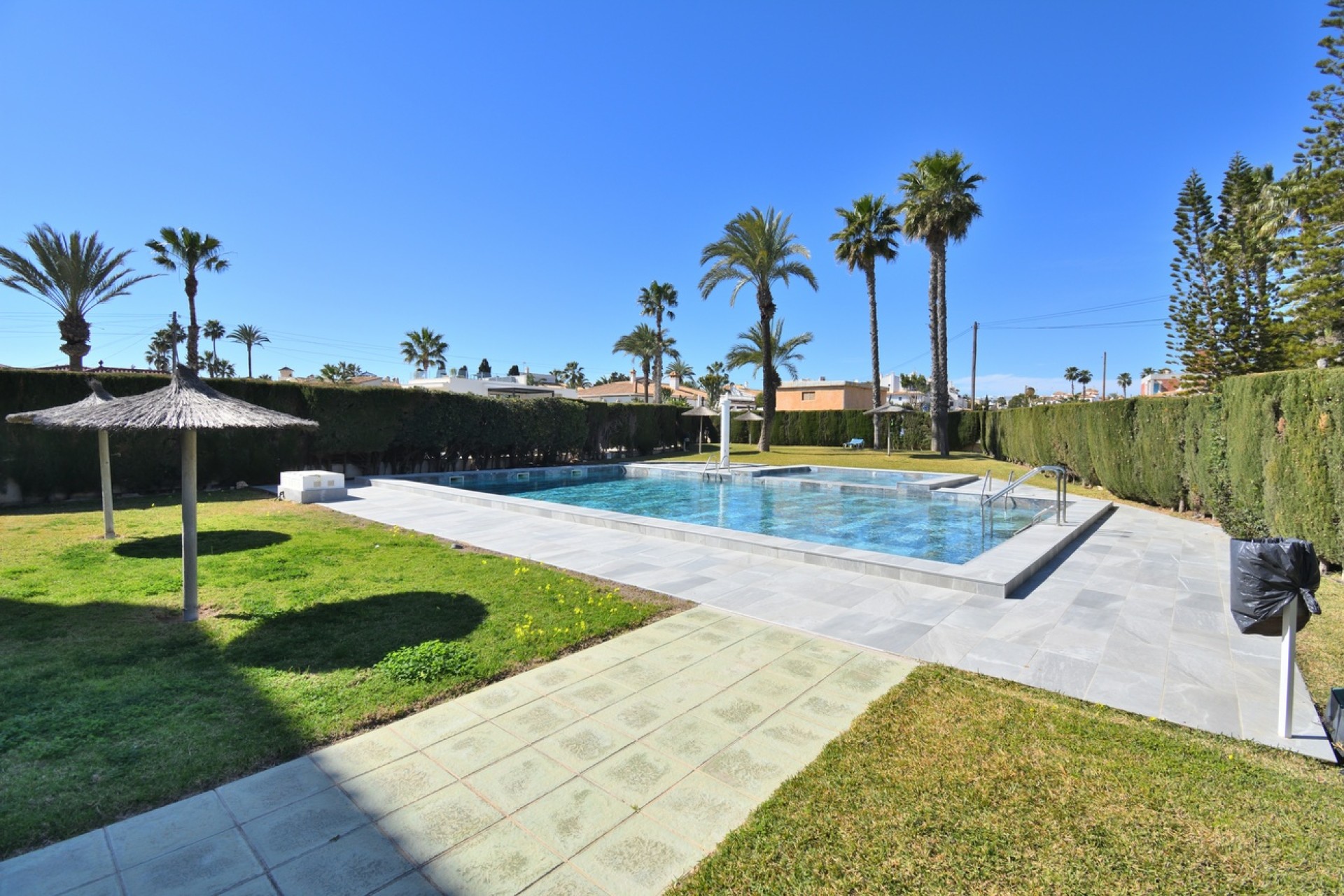 Herverkoop - Apartement Flat -
Orihuela Costa - Playa Flamenca