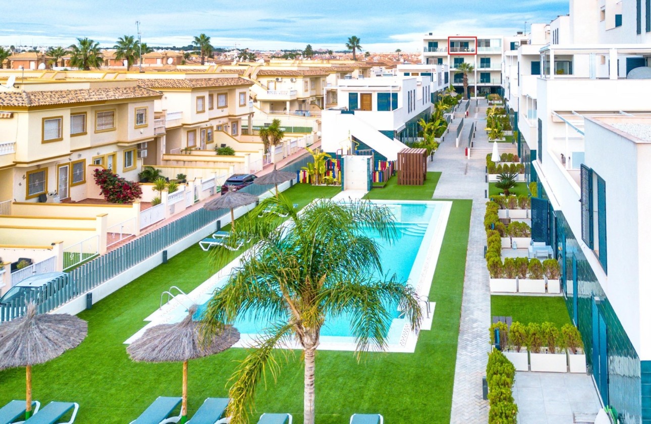 Herverkoop - Apartement Flat -
Orihuela Costa - Playa Flamenca