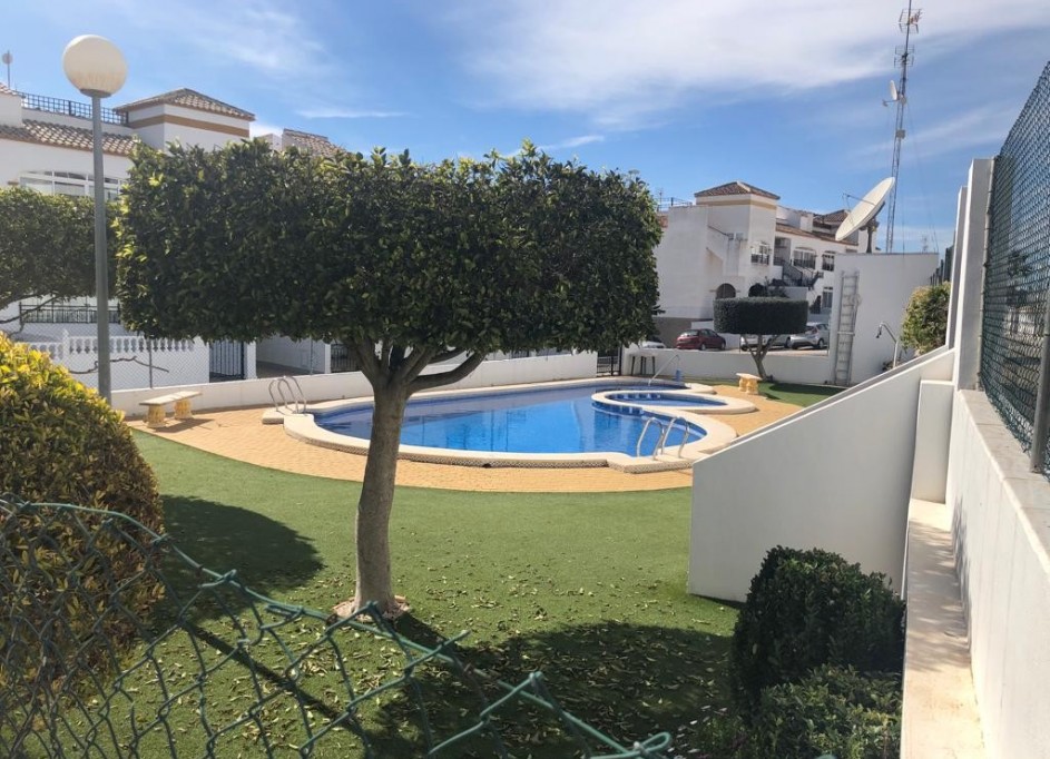 Herverkoop - Apartement Flat -
Orihuela - Entre Naranjos - Vistabella