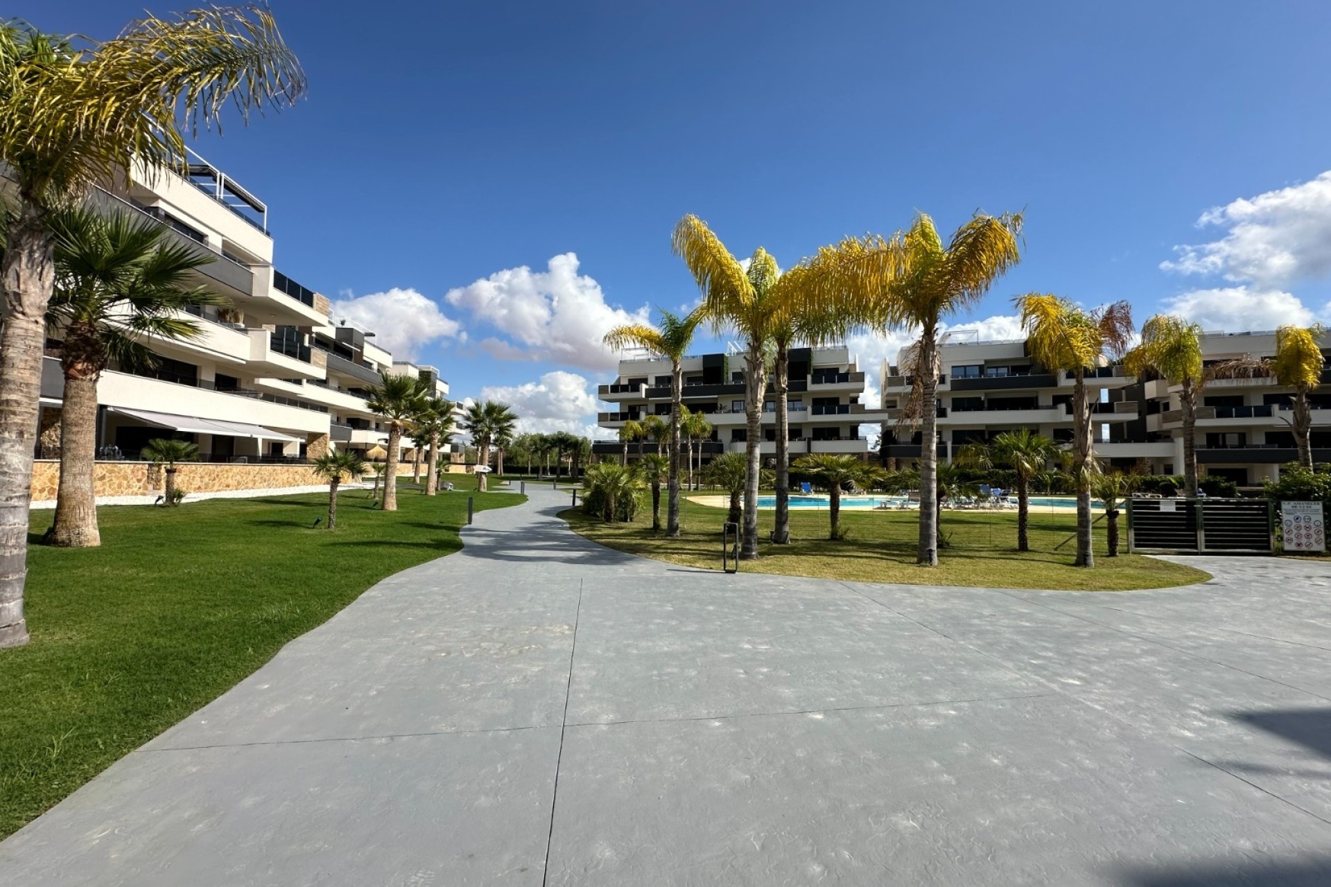 Herverkoop - Apartement Flat -
PLAYA FLAMENCA