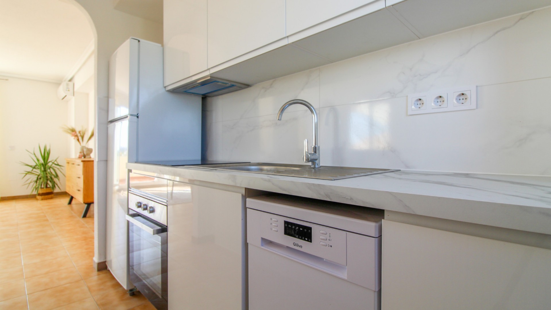 Herverkoop - Apartement Flat -
Punta Prima - Beachside