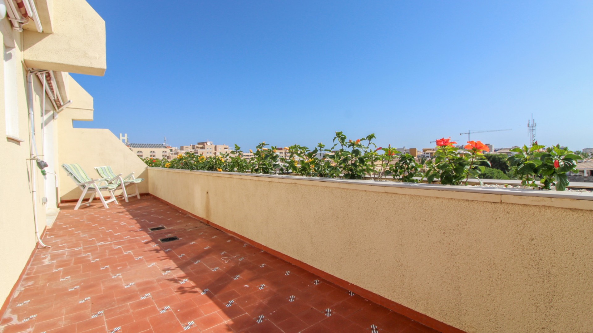 Herverkoop - Apartement Flat -
Punta Prima - Beachside