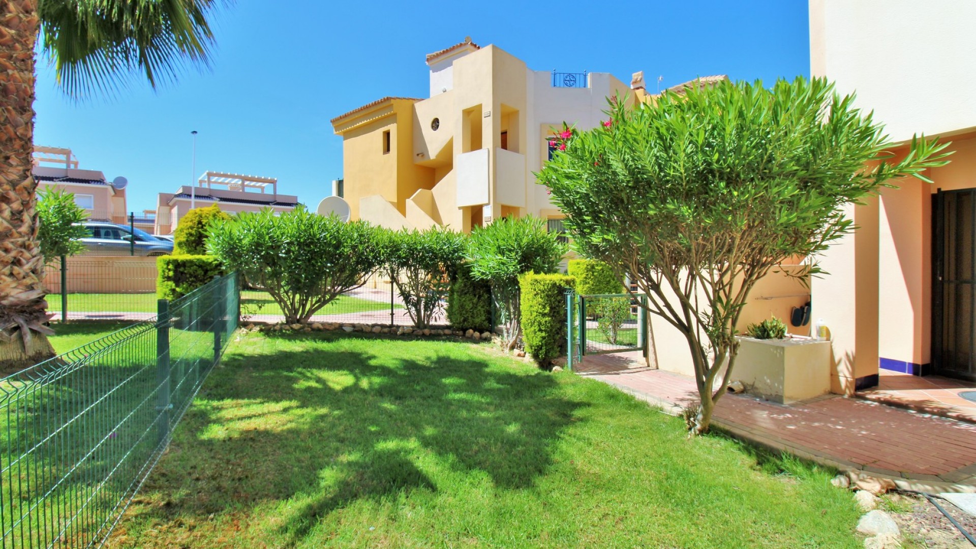 Herverkoop - Apartement Flat -
Punta Prima