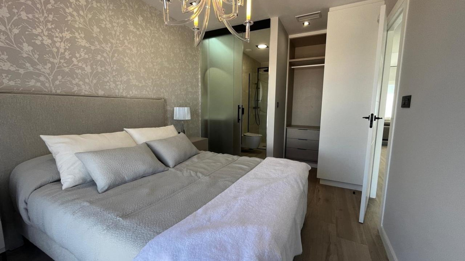 Herverkoop - Apartement Flat -
Punta Prima