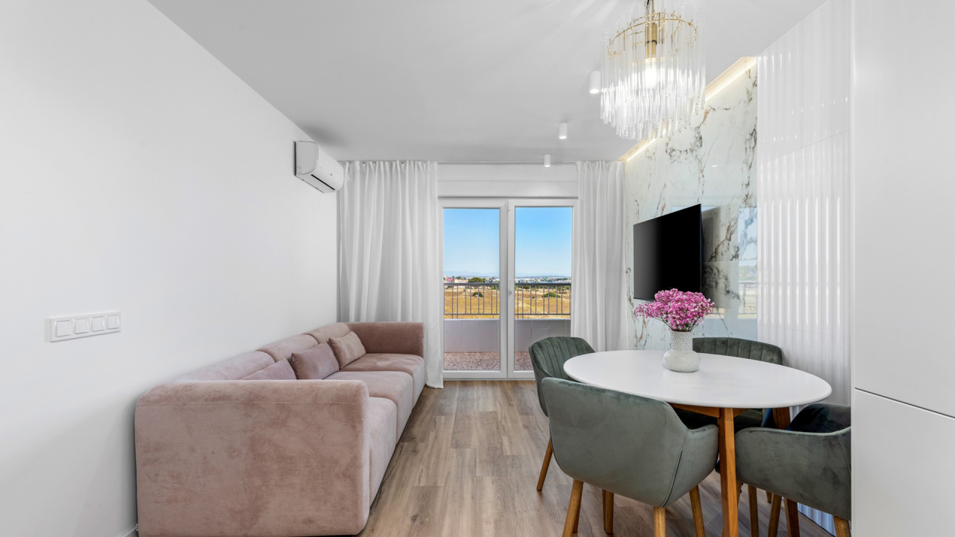 Herverkoop - Apartement Flat -
Punta Prima