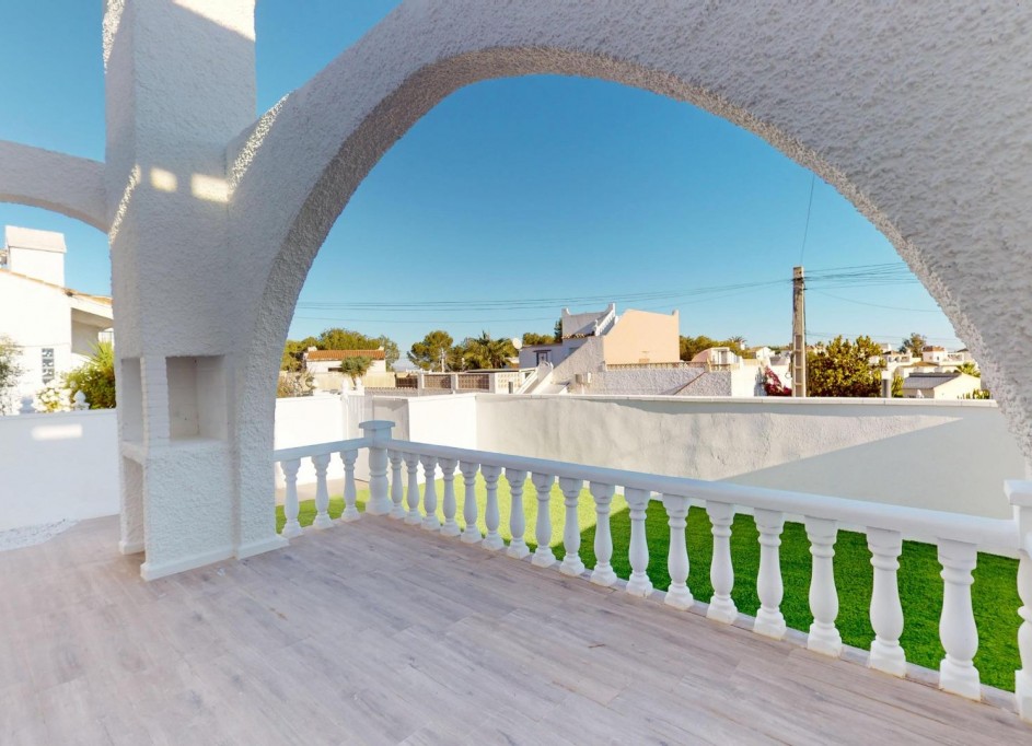 Herverkoop - Apartement Flat -
San Miguel de Salinas - BLUE LAGOON