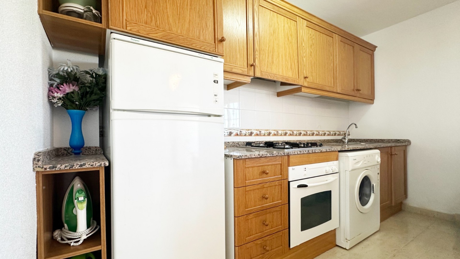 Herverkoop - Apartement Flat -
San Miguel de Salinas - Las filipinas