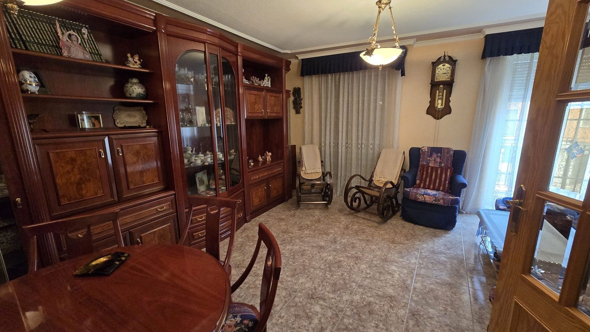 Herverkoop - Apartement Flat -
SAX