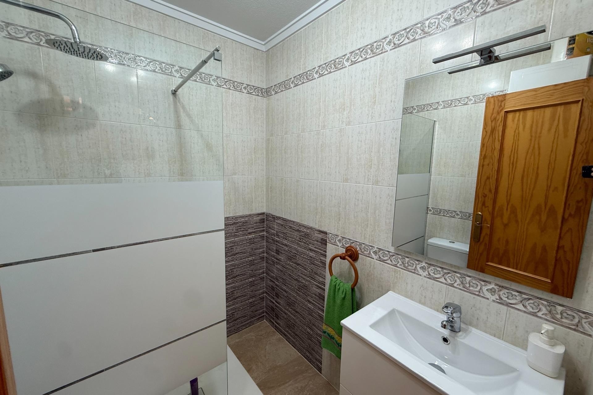 Herverkoop - Apartement Flat -
Torrevieja - Aguas Nuevas