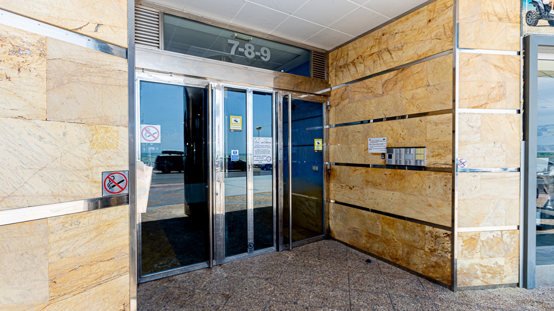 Herverkoop - Apartement Flat -
Torrevieja - Beach