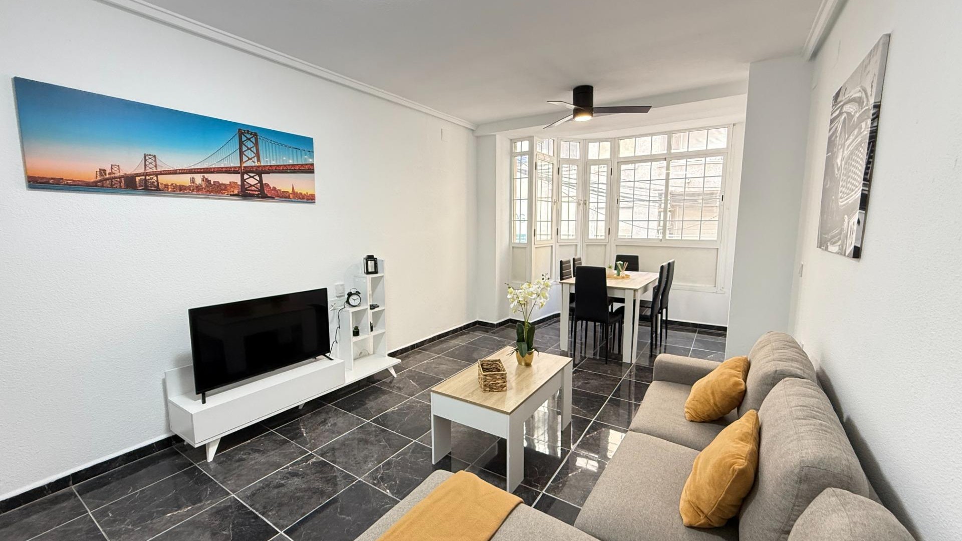 Herverkoop - Apartement Flat -
Torrevieja - Center