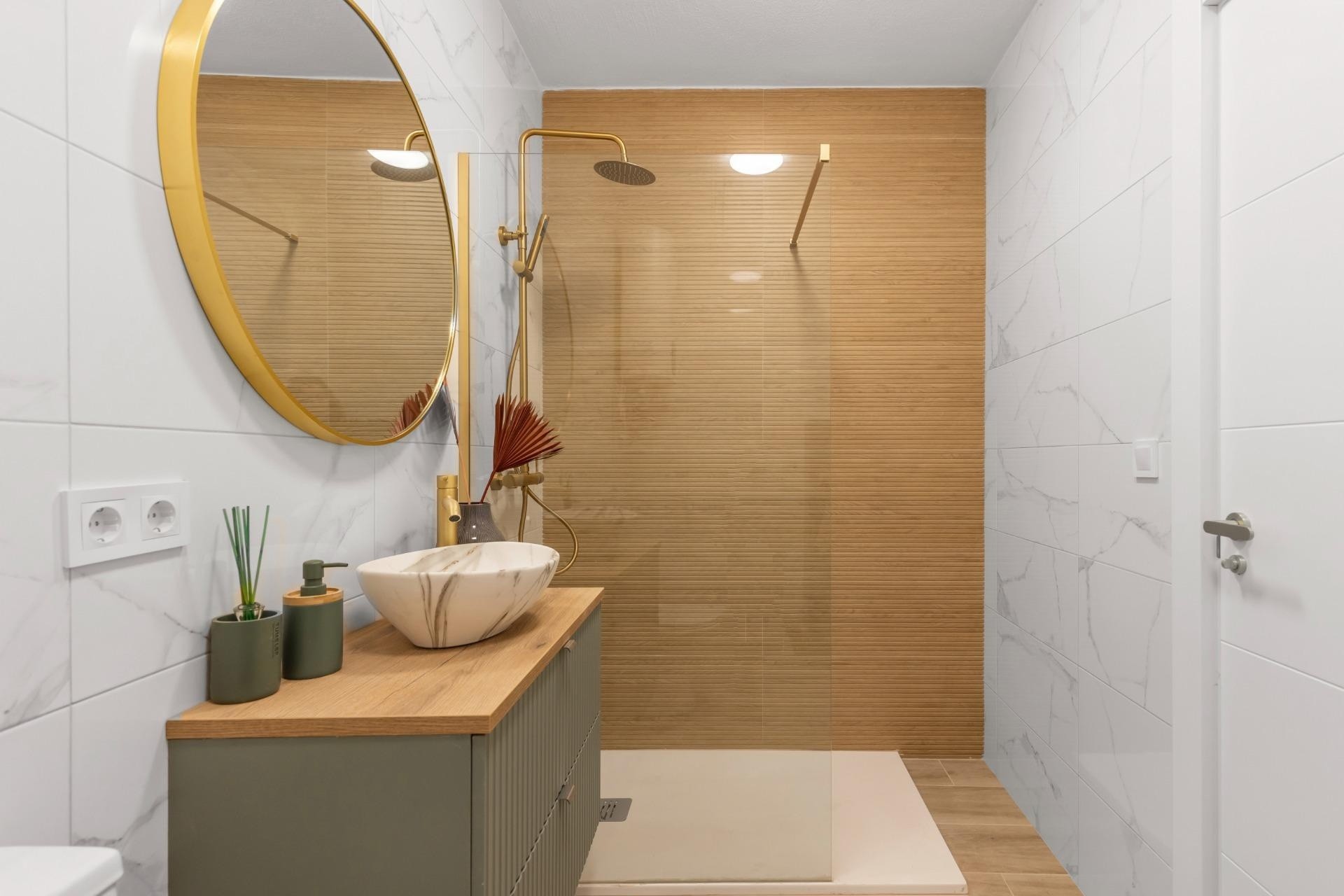 Herverkoop - Apartement Flat -
Torrevieja - Centro - Muelle Pesquero