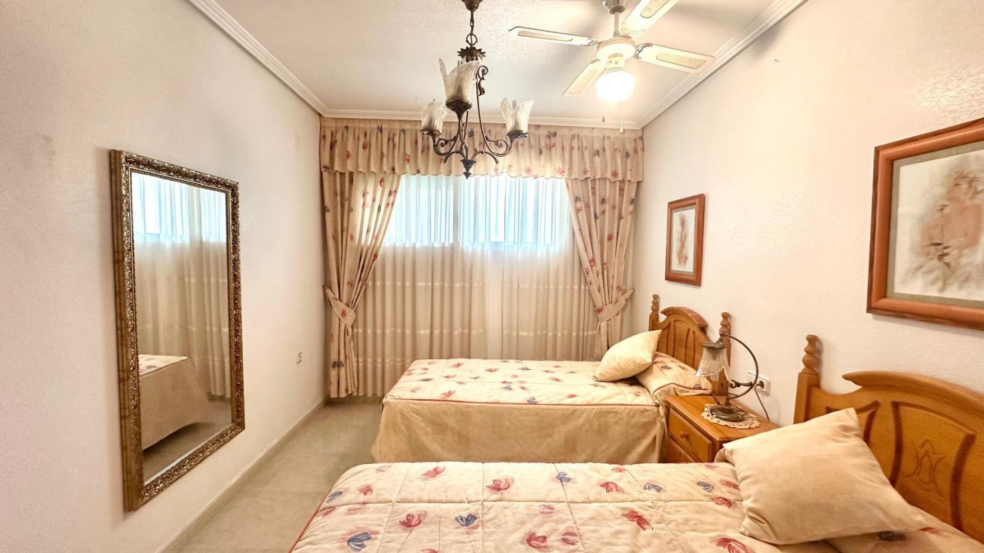 Herverkoop - Apartement Flat -
Torrevieja - Centro