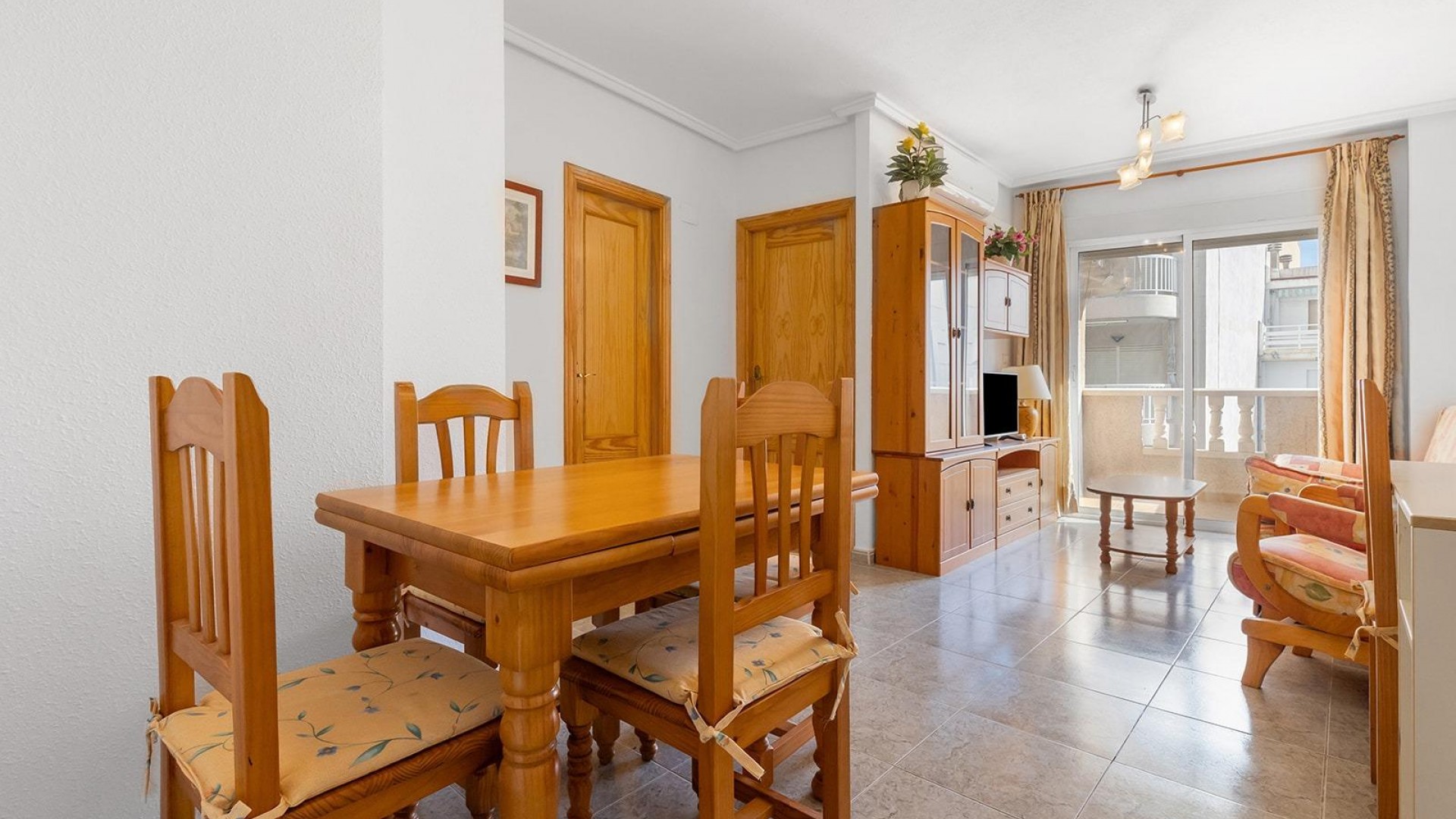 Herverkoop - Apartement Flat -
Torrevieja - Centro