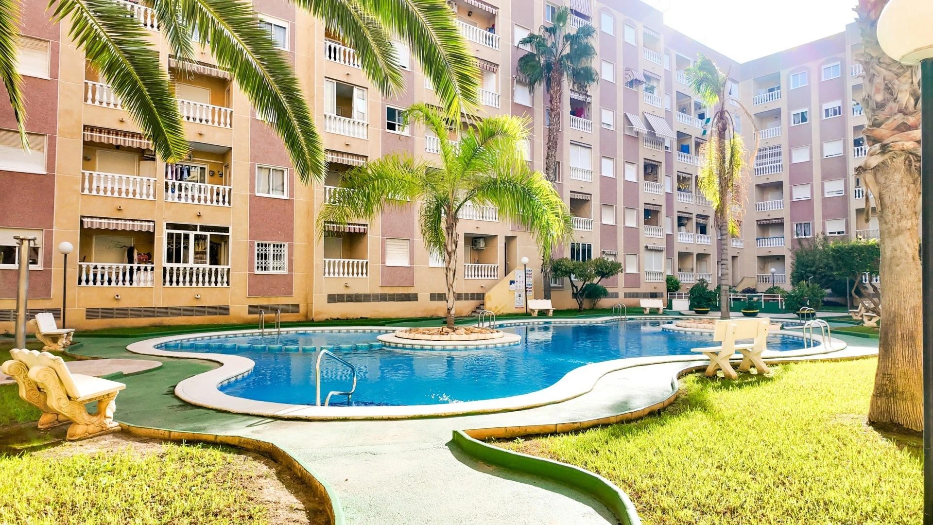 Herverkoop - Apartement Flat -
Torrevieja - Centro