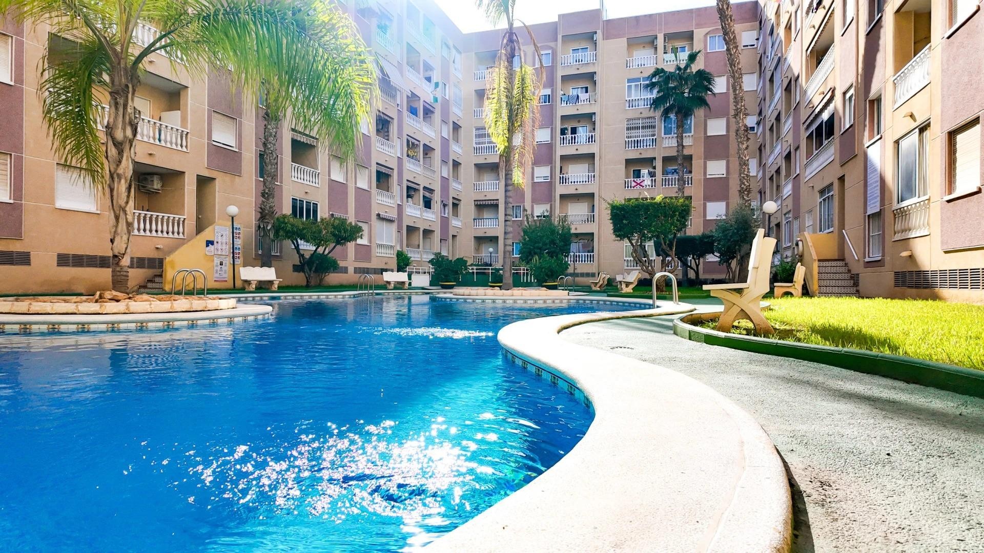 Herverkoop - Apartement Flat -
Torrevieja - Centro