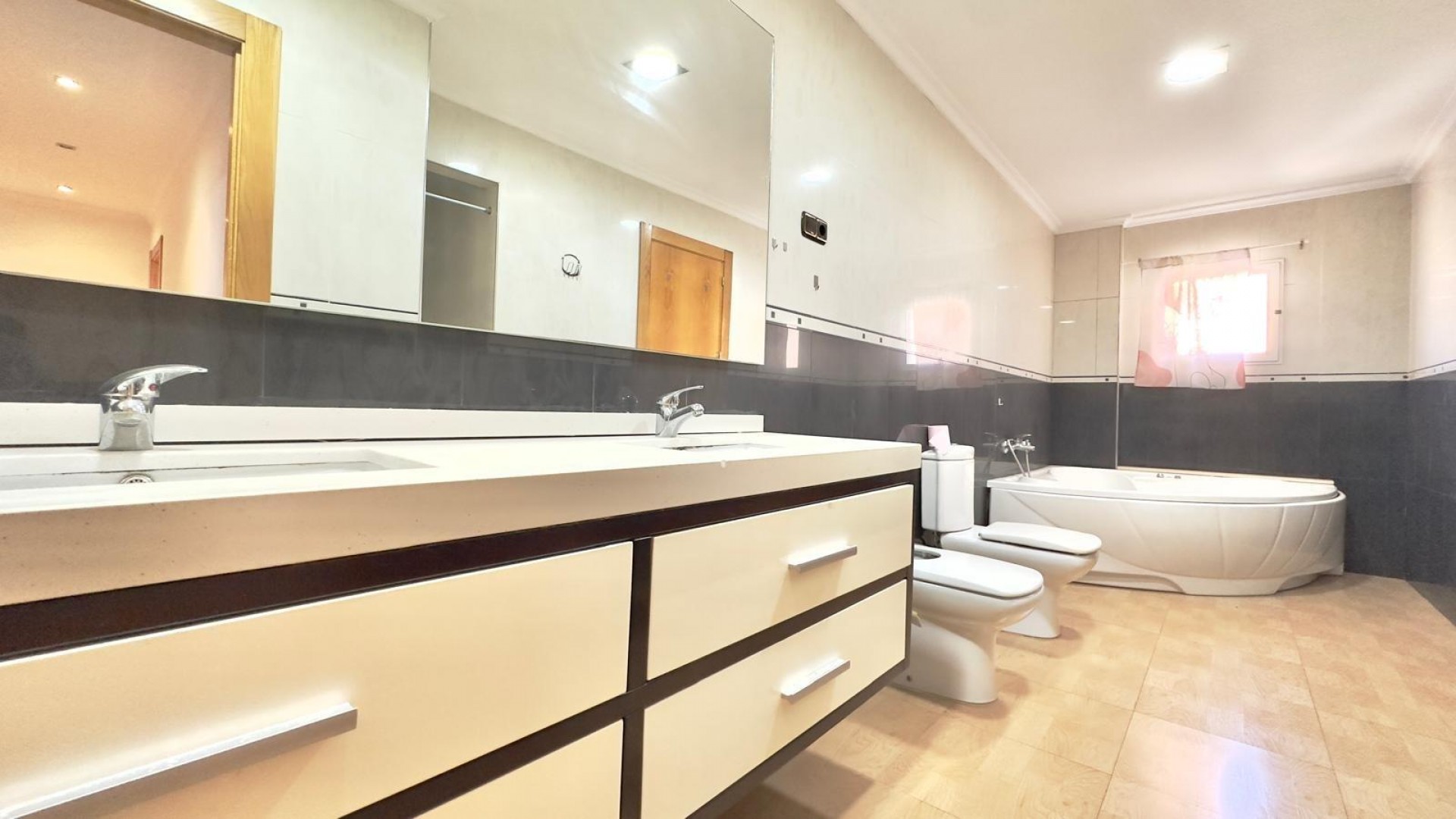 Herverkoop - Apartement Flat -
Torrevieja - Centro