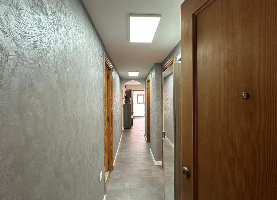 Herverkoop - Apartement Flat -
Torrevieja - Centro