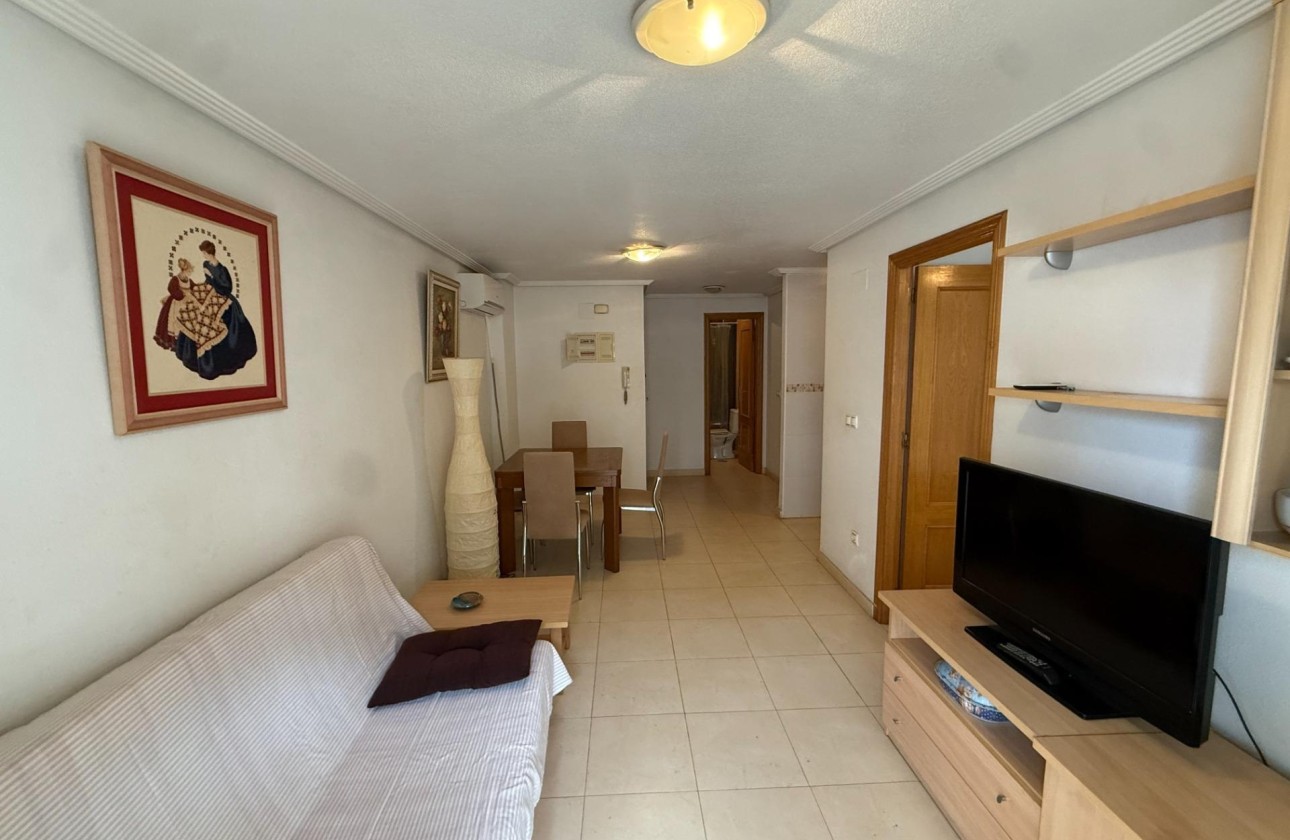 Herverkoop - Apartement Flat -
Torrevieja - Centro