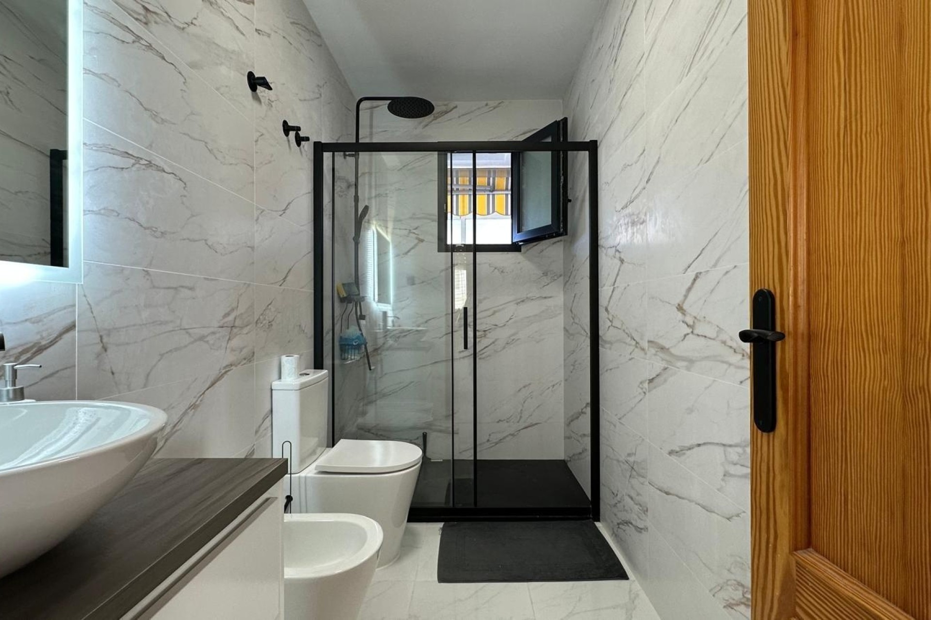 Herverkoop - Apartement Flat -
Torrevieja - Centro