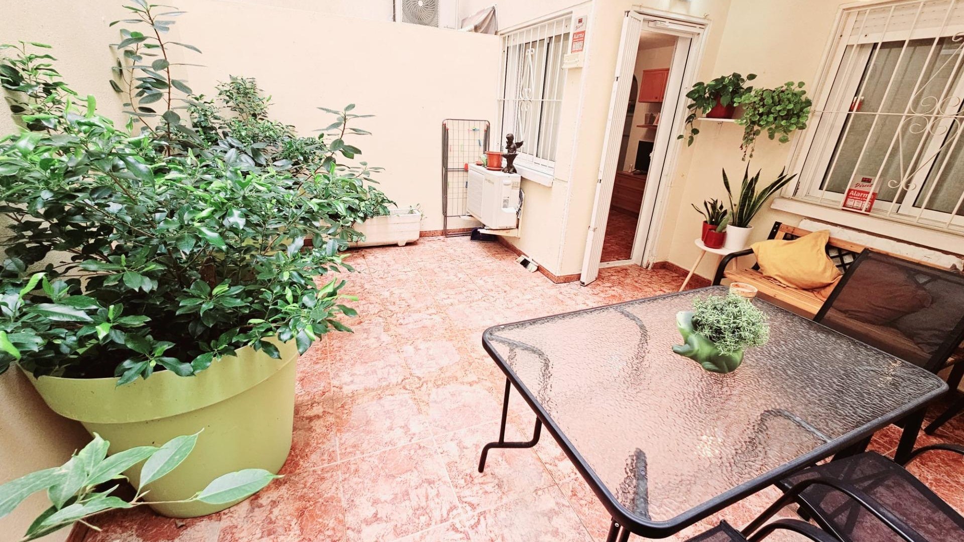 Herverkoop - Apartement Flat -
Torrevieja - Estacion de autobuses