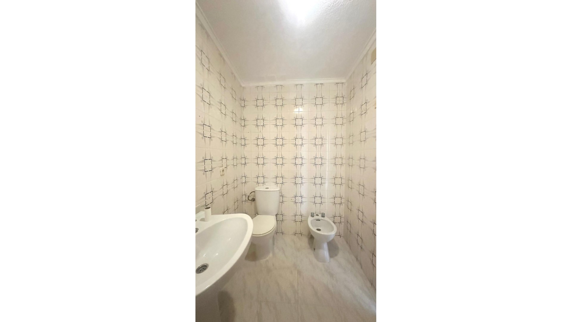 Herverkoop - Apartement Flat -
Torrevieja - Estacion de autobuses