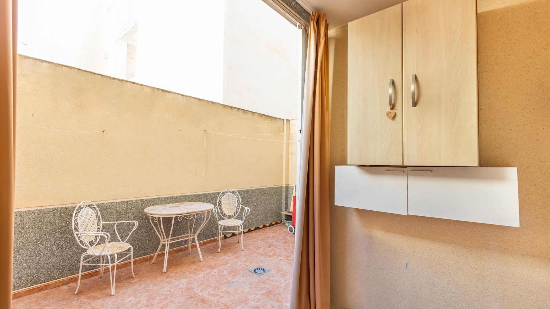 Herverkoop - Apartement Flat -
Torrevieja - Estacion de autobuses