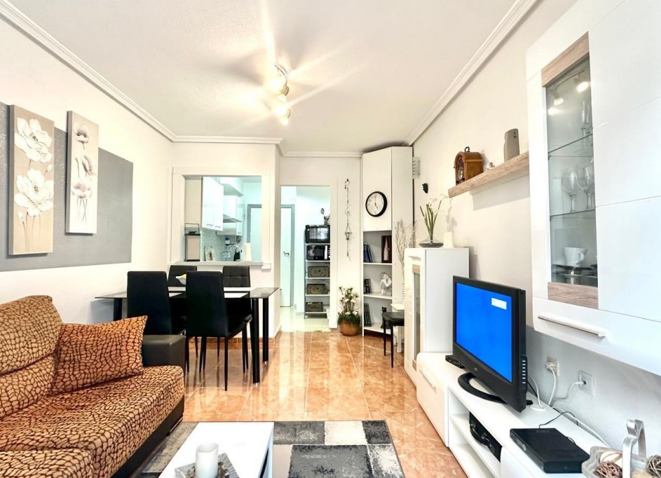 Herverkoop - Apartement Flat -
Torrevieja - Estacion de autobuses