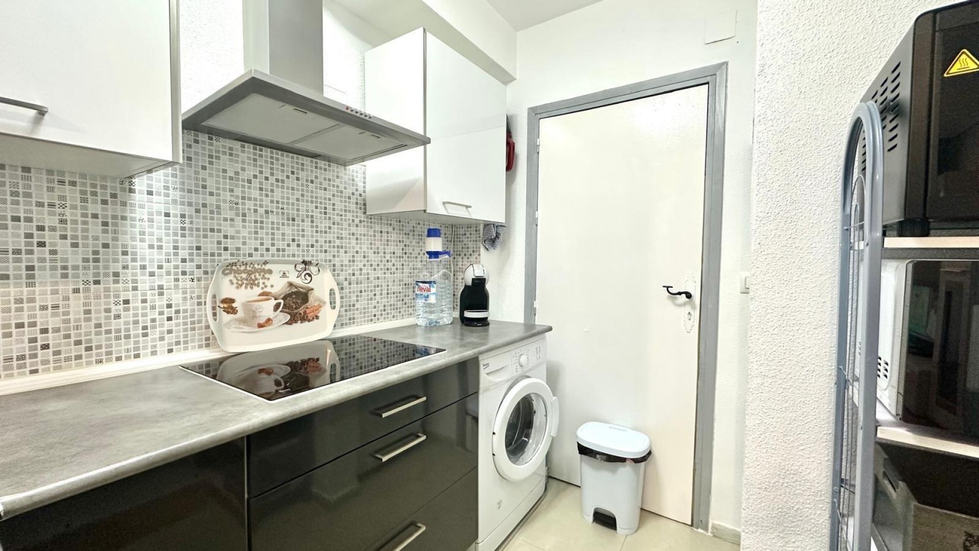 Herverkoop - Apartement Flat -
Torrevieja - Estacion de autobuses