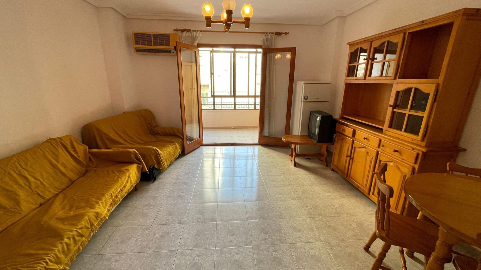 Herverkoop - Apartement Flat -
Torrevieja - Estacion de autobuses