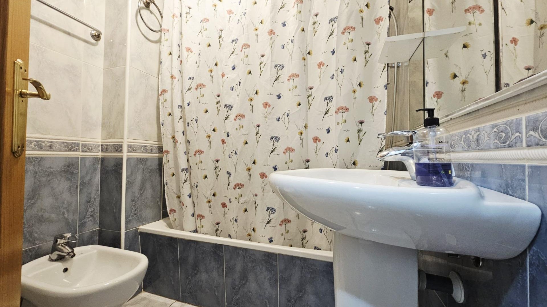 Herverkoop - Apartement Flat -
Torrevieja - Estacion de autobuses