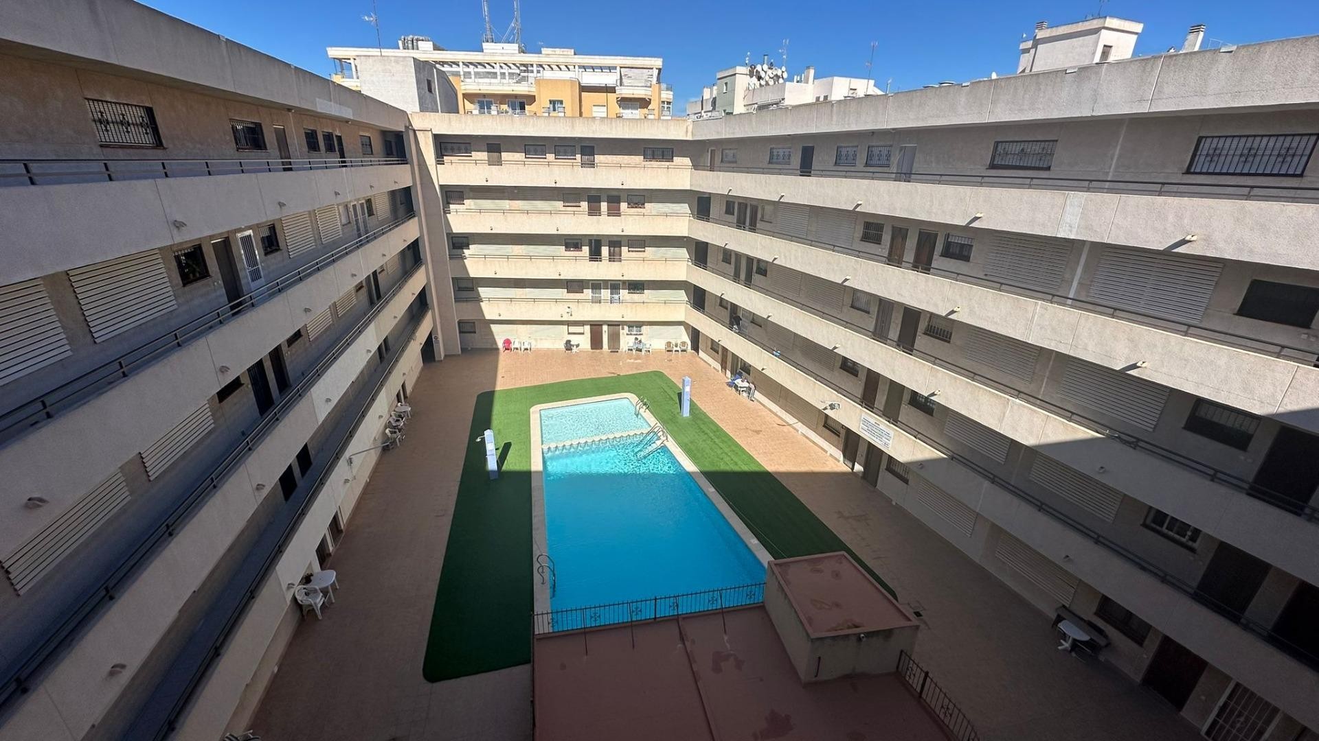 Herverkoop - Apartement Flat -
Torrevieja - Estacion de autobuses