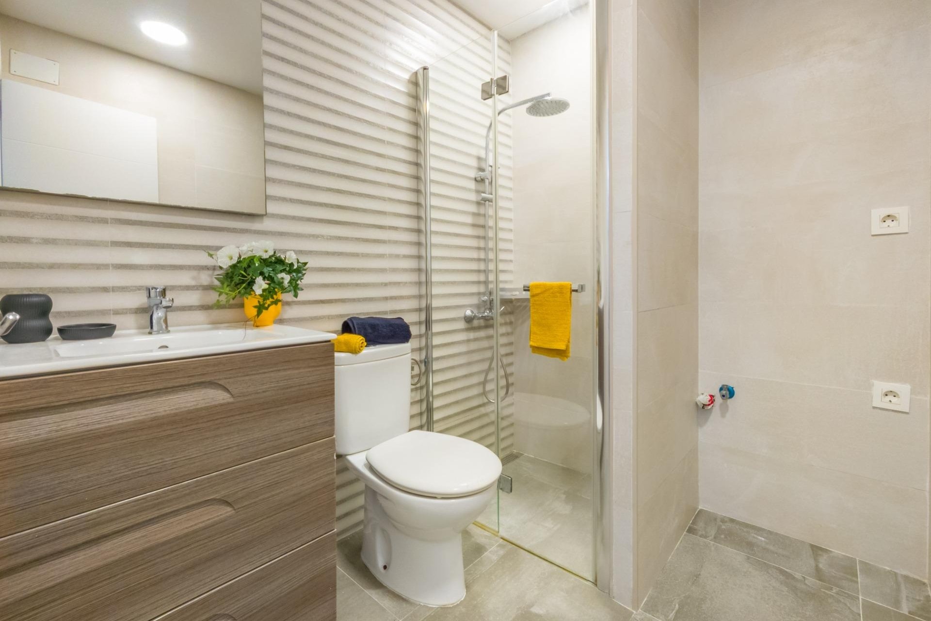 Herverkoop - Apartement Flat -
Torrevieja - Estacion de autobuses