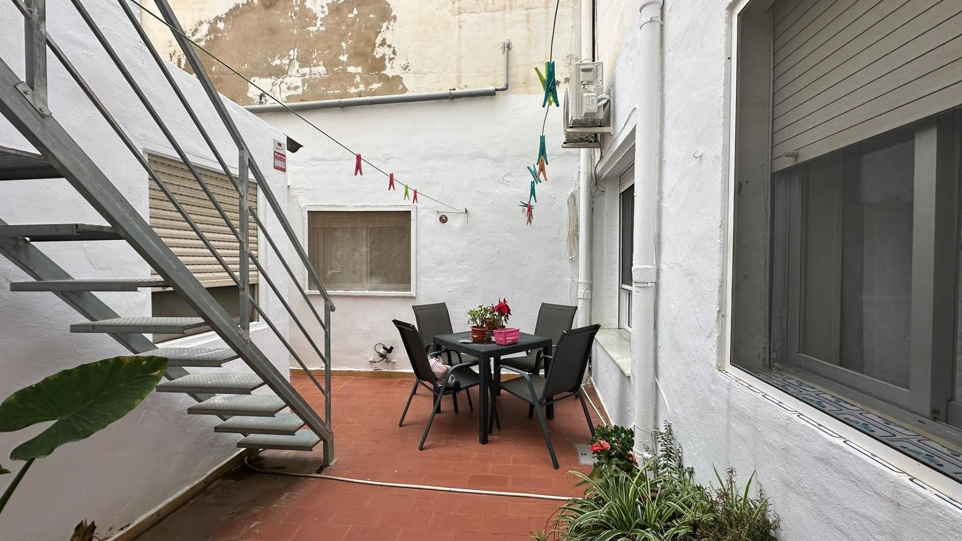 Herverkoop - Apartement Flat -
Torrevieja - Estacion de autobuses