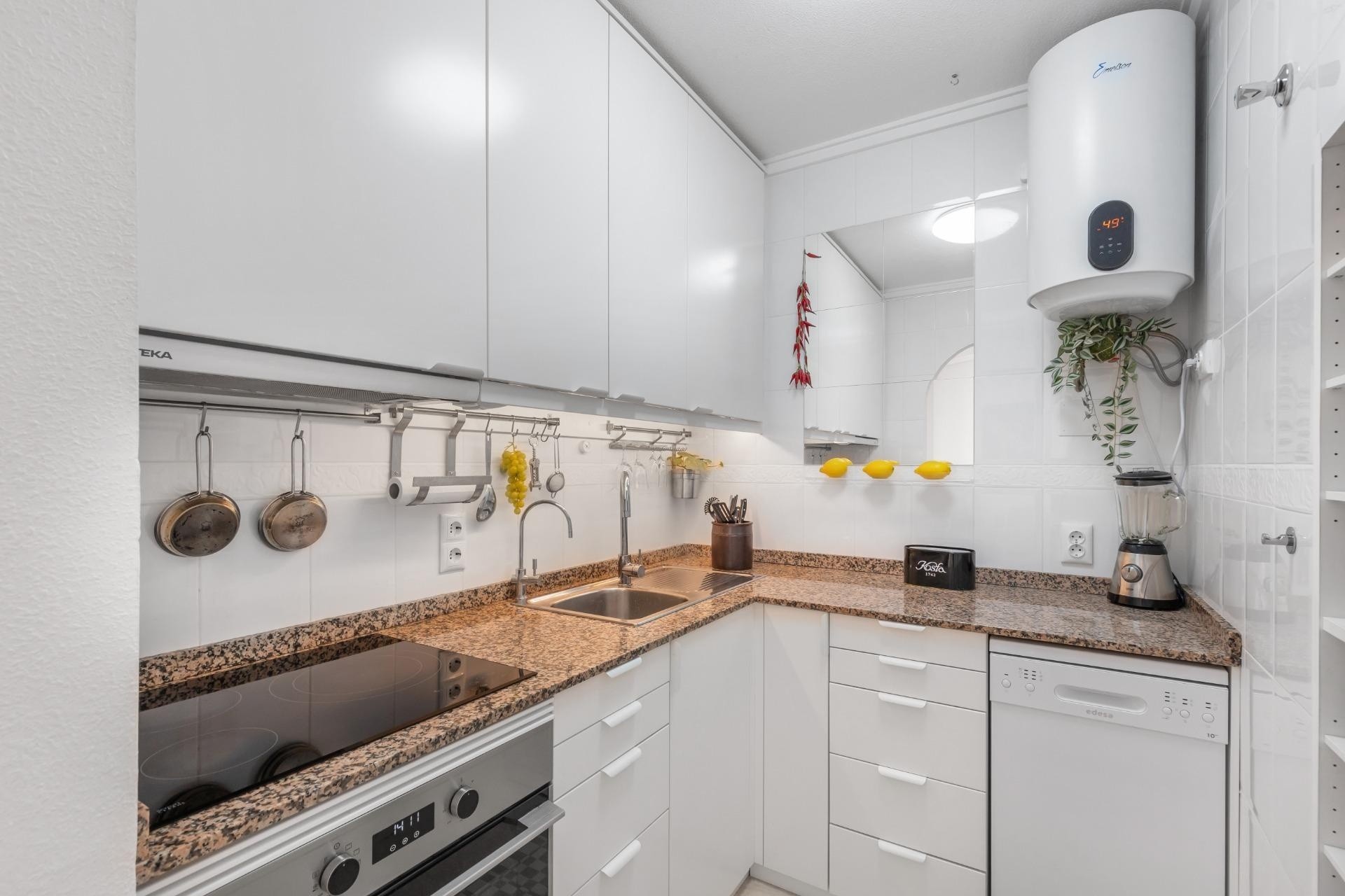 Herverkoop - Apartement Flat -
Torrevieja - Estacion de autobuses