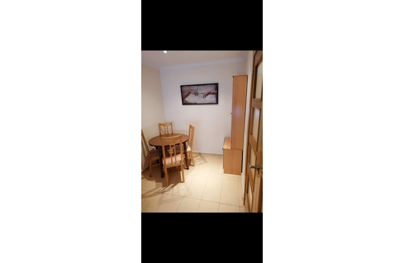 Herverkoop - Apartement Flat -
Torrevieja - Estacion de autobuses