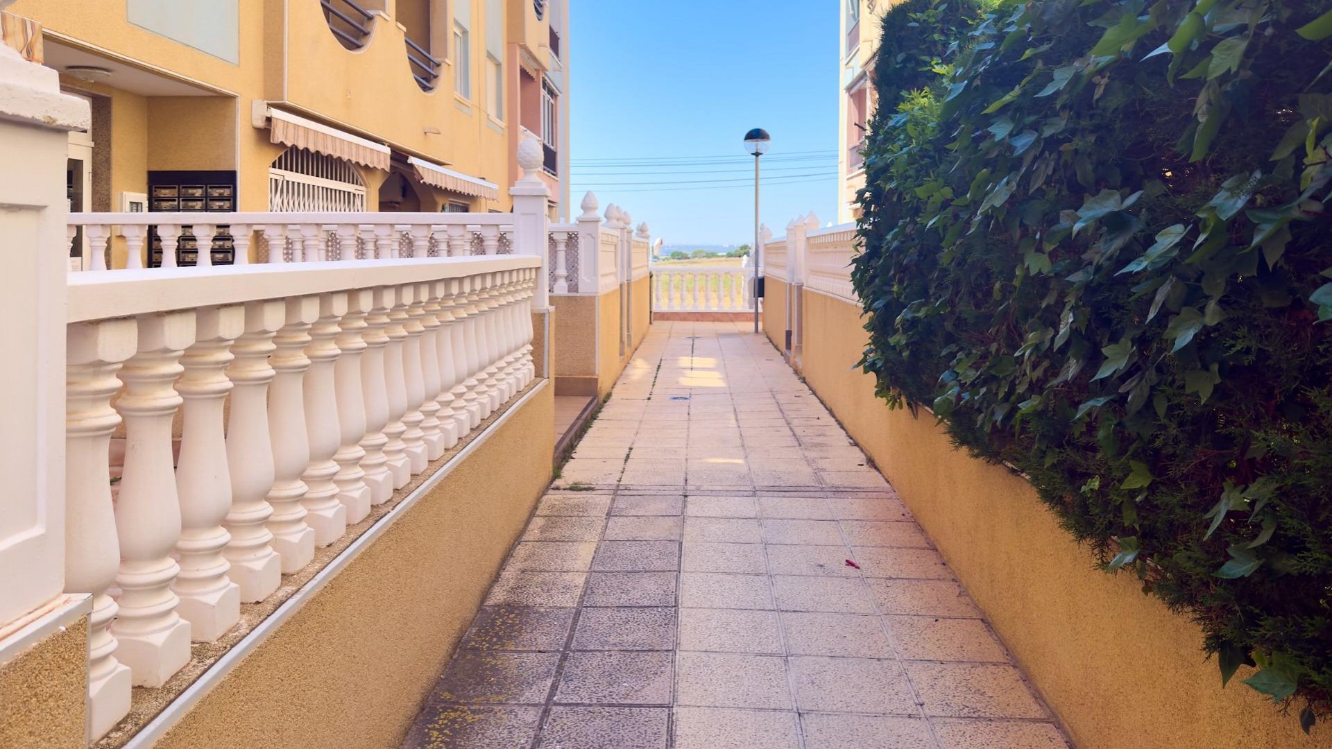 Herverkoop - Apartement Flat -
Torrevieja - La Mata pueblo